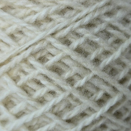 100% Corriedale fårull, Worsted, 3 trådar – Wildlife Friendly®