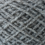 100% Corriedale fårull, Worsted, 3 trådar – Wildlife Friendly®